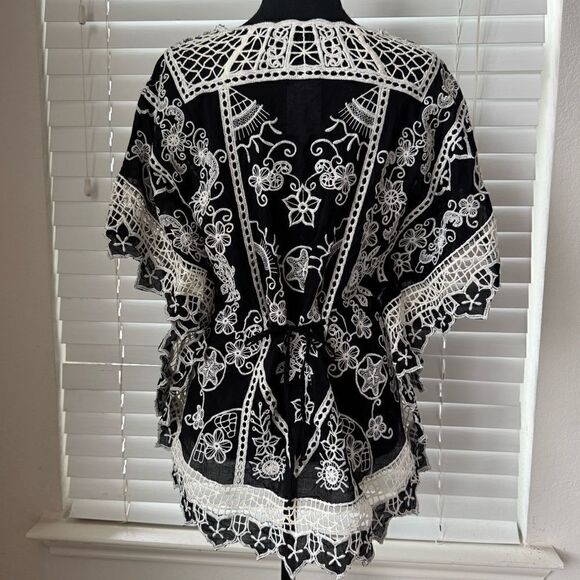 Yoana Baraschi Women’s M Black White Embroidered Crochet Tunic Top Boho Style - Picture 7 of 9
